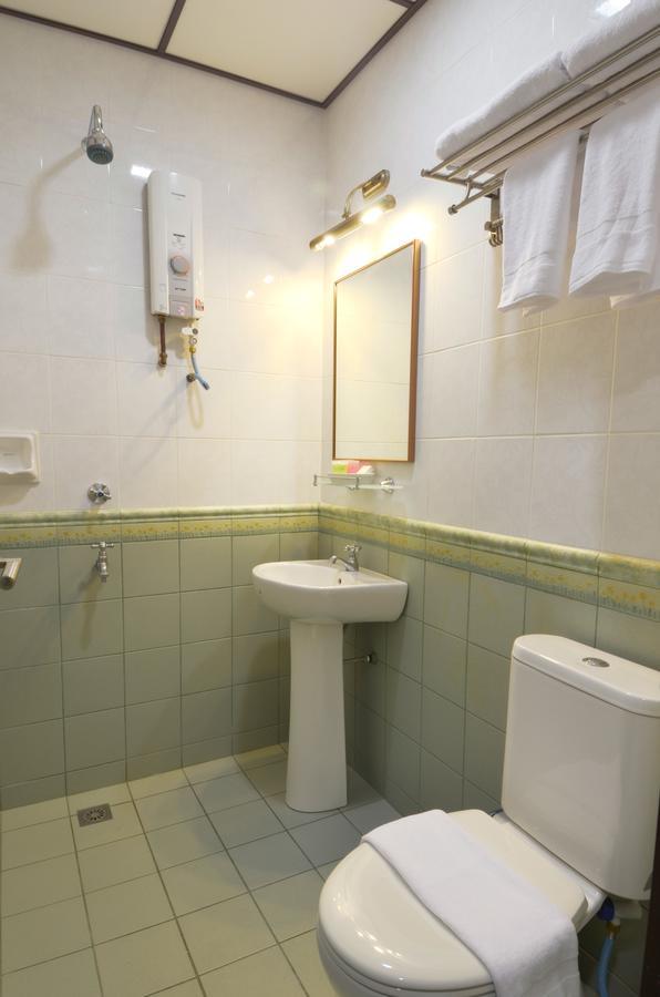 Hotel Kooler Inn Kota Kinabalu Kültér fotó